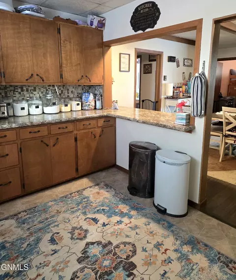 Kitchen - 307 5th Ave, Edgeley, ND 58433 photo 2 of 6