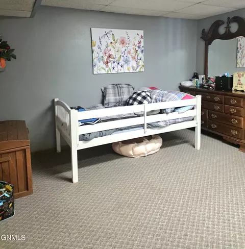 Bedroom - 307 5th Ave, Edgeley, ND 58433 photo 9 of 12