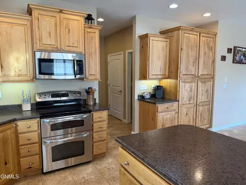 Kitchen - 648 13th St E, Dickinson, ND 58601 photo 2 of 3