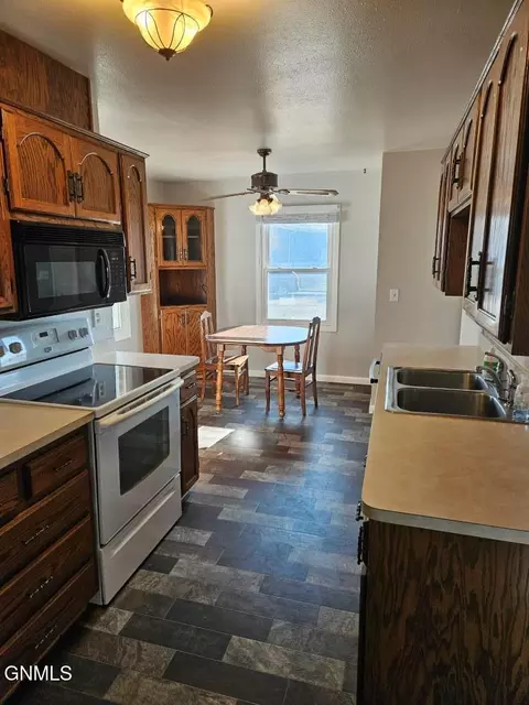 Kitchen - 891 Dell Ave, Dickinson, ND 58601 photo 1 of 3