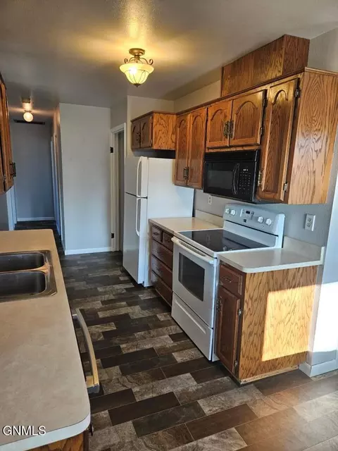 Kitchen - 891 Dell Ave, Dickinson, ND 58601 photo 2 of 3