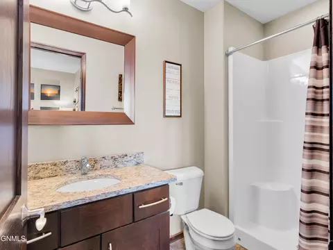 1739 Calgary Loop, Bismarck, ND 58503 photo 35