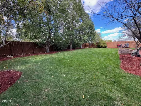 1821 16th Ct W, Williston, ND 58801 photo 49