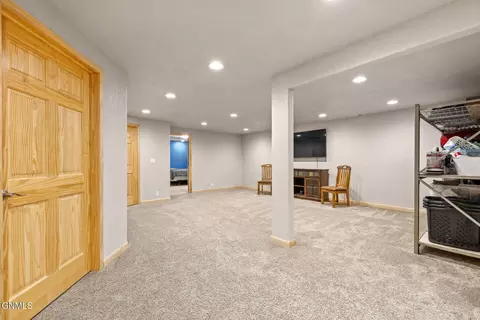 1821 16th Ct W, Williston, ND 58801 photo 35