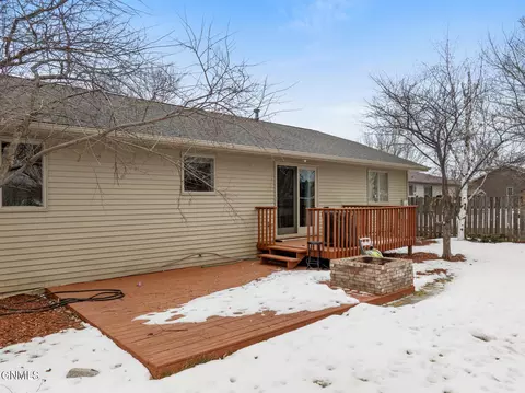 1821 16th Ct W, Williston, ND 58801 photo 7