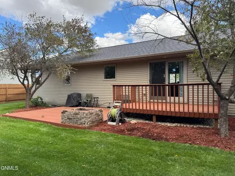 1821 16th Ct W, Williston, ND 58801 photo 54