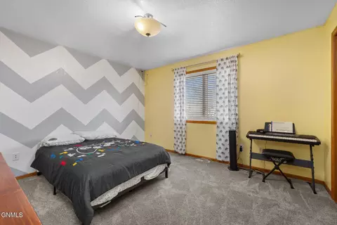 1821 16th Ct W, Williston, ND 58801 photo 26