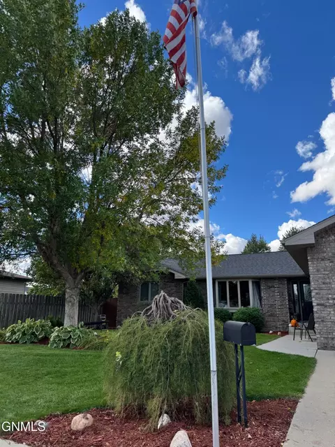 1821 16th Ct W, Williston, ND 58801 photo 46