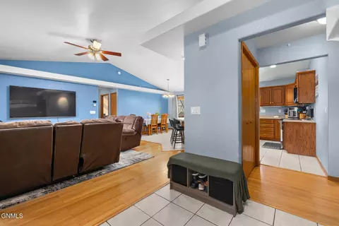1821 16th Ct W, Williston, ND 58801 photo 13