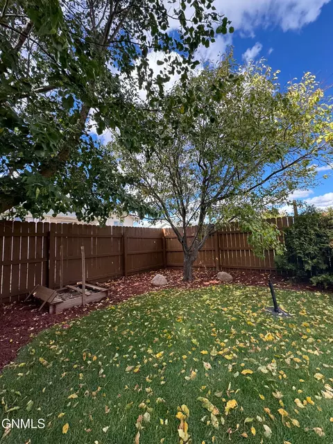 1821 16th Ct W, Williston, ND 58801 photo 51