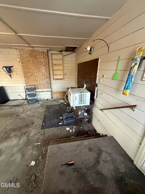 Exterior - 206 Elm St E, Gackle, ND 58442 photo 4 of 7