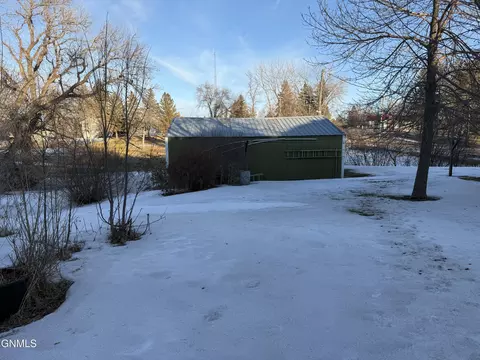 Exterior - 206 Elm St E, Gackle, ND 58442 photo 7 of 7