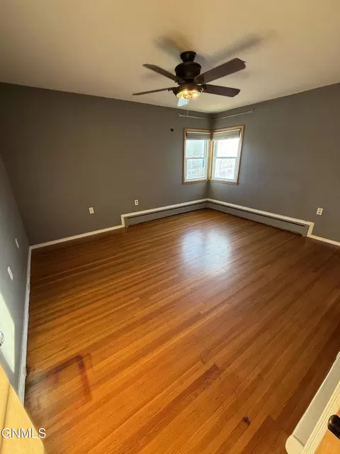 Bedroom - 206 Elm St E, Gackle, ND 58442 photo 3 of 4