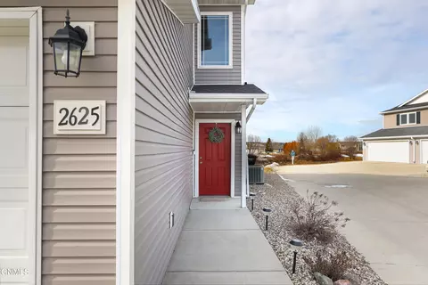 2625 Douglas Pl SE, Mandan, ND 58554 photo 4