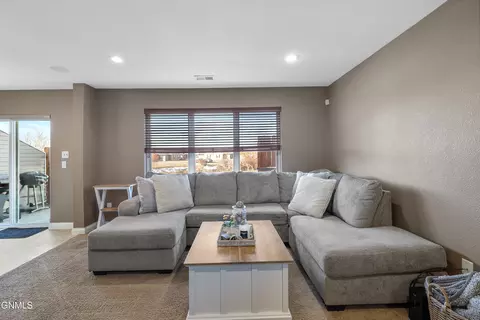 2625 Douglas Pl SE, Mandan, ND 58554 photo 9