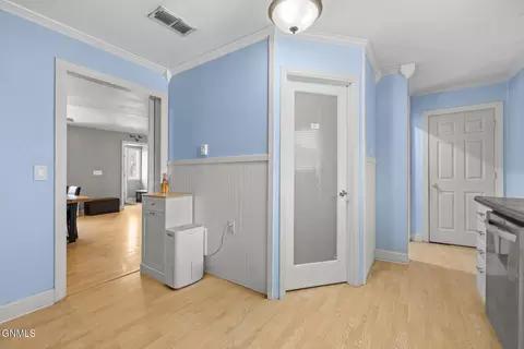 Entry Way - 4509 Main St, Williston, ND 58801 photo 1 of 4