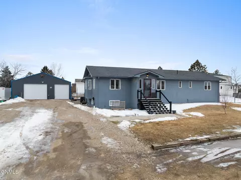 4509 Main St, Williston, ND 58801