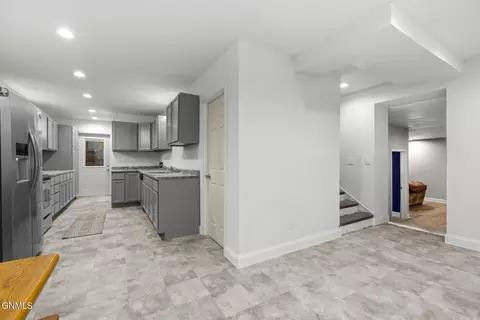 Entry Way - 4509 Main St, Williston, ND 58801 photo 4 of 4