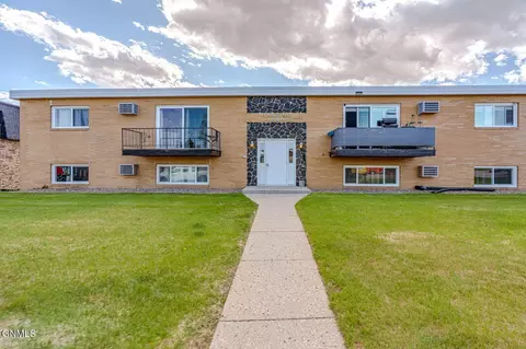 1601 9th Ave NW, Mandan, ND 58554