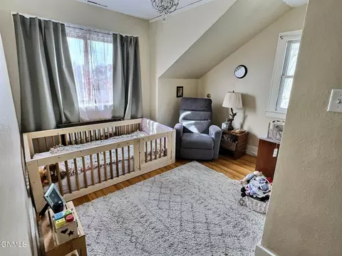 Bedroom - 204 8th Ave NW, Mandan, ND 58554 photo 2 of 5