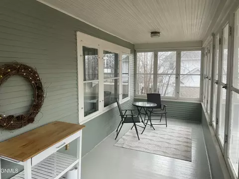 Exterior - 204 8th Ave NW, Mandan, ND 58554 photo 2 of 5