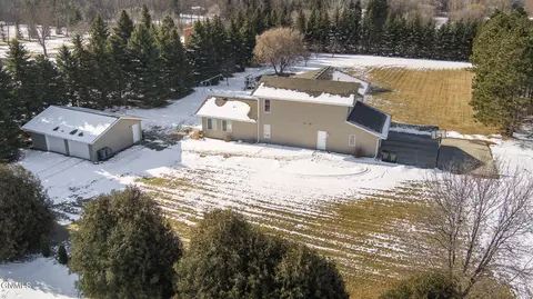 Other - 830 E Bristol Dr, Bismarck, ND 58501 photo 18 of 19