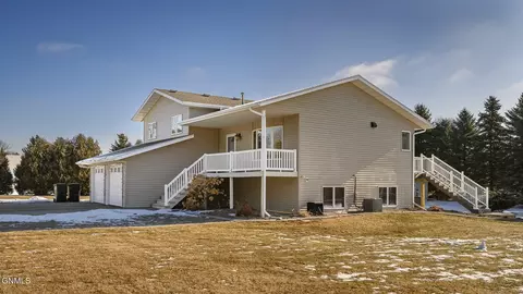 830 E Bristol Dr, Bismarck, ND 58501