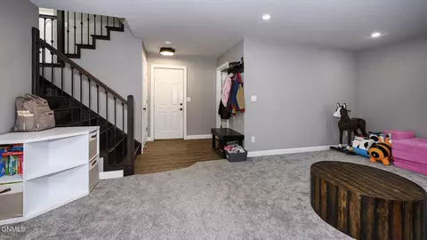 Entry Way - 830 E Bristol Dr, Bismarck, ND 58501 photo 4 of 5