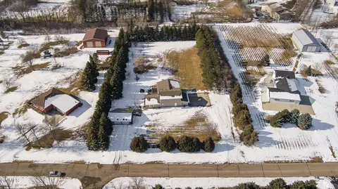 View/Area - 830 E Bristol Dr, Bismarck, ND 58501 photo 10 of 18