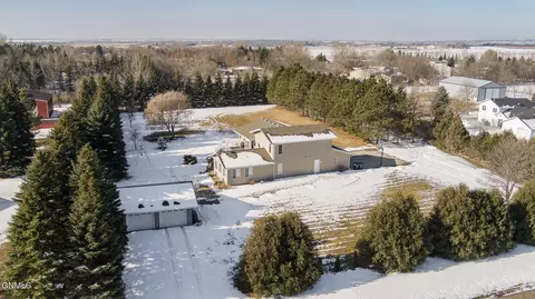 View/Area - 830 E Bristol Dr, Bismarck, ND 58501 photo 17 of 18