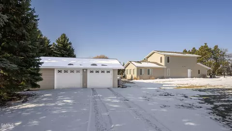 Other - 830 E Bristol Dr, Bismarck, ND 58501 photo 4 of 19