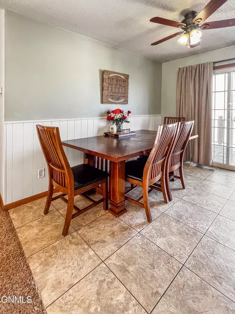 Dining - 1820 28th St W, Williston, ND 58801 photo 1 of 1