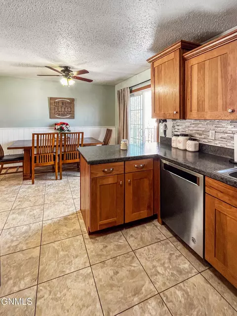 Kitchen - 1820 28th St W, Williston, ND 58801 photo 7 of 7