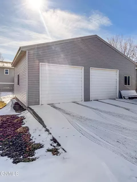 Other - 1820 28th St W, Williston, ND 58801 photo 1 of 5