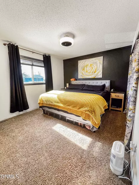 Bedroom - 1820 28th St W, Williston, ND 58801 photo 1 of 7