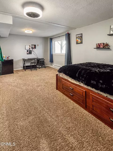 Bedroom - 1820 28th St W, Williston, ND 58801 photo 5 of 7