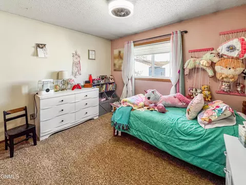 Bedroom - 1820 28th St W, Williston, ND 58801 photo 3 of 7
