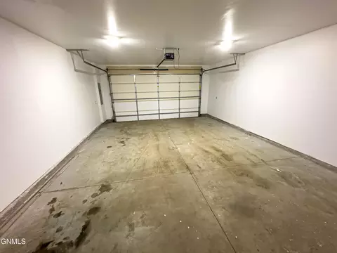 Other - 719 9th St E, Williston, ND 58801 photo 5 of 6