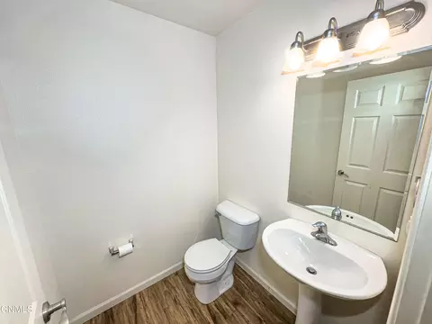Bath - 719 9th St E, Williston, ND 58801 photo 1 of 3