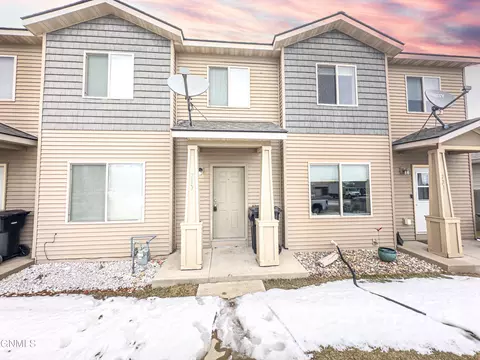Exterior - 719 9th St E, Williston, ND 58801 photo 2 of 3