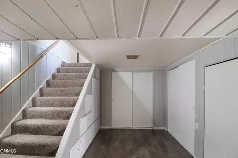 Entry Way - 1017 15th Ave W, Williston, ND 58801 photo 1 of 1