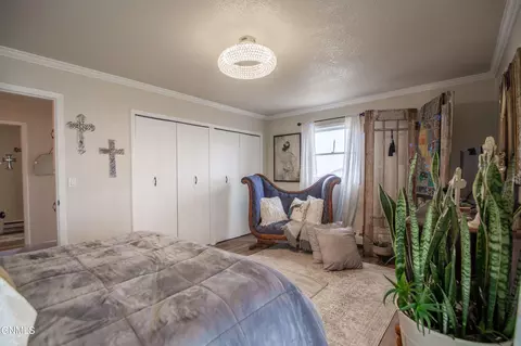 Bedroom - 105 7th St NW, Hettinger, ND 58639 photo 4 of 5