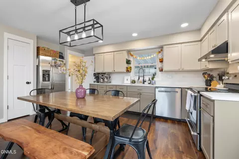 Kitchen - 1106 Sioux St, Williston, ND 58801 photo 1 of 2