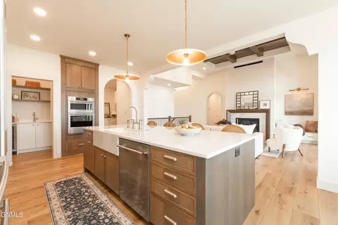 8519 Norman Pl, Bismarck, ND 58503 photo 9