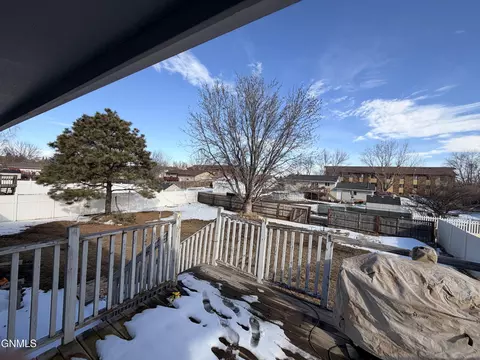 Exterior - 2310 17th Cir W, Williston, ND 58801 photo 7 of 9
