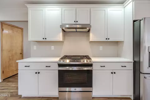 Kitchen - 415 3rd St, Washburn, ND 58577 photo 3 of 7