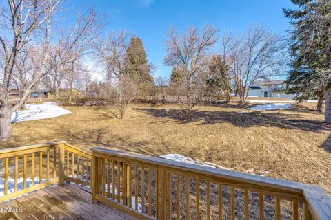 Exterior - 415 3rd St, Washburn, ND 58577 photo 4 of 4