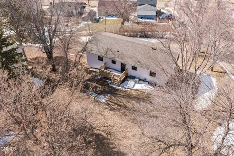 View/Area - 415 3rd St, Washburn, ND 58577 photo 4 of 4