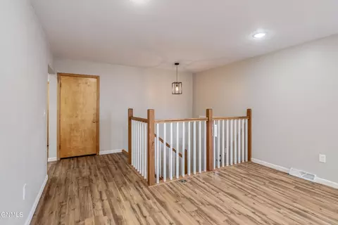 Living - 415 3rd St, Washburn, ND 58577 photo 4 of 5