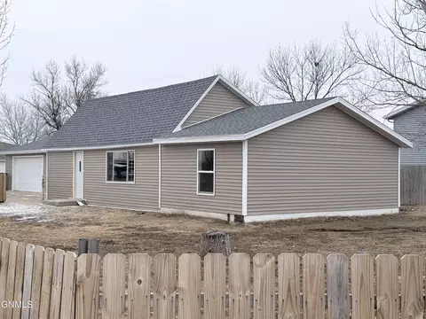 505 Main Ave W, South Heart, ND 58655